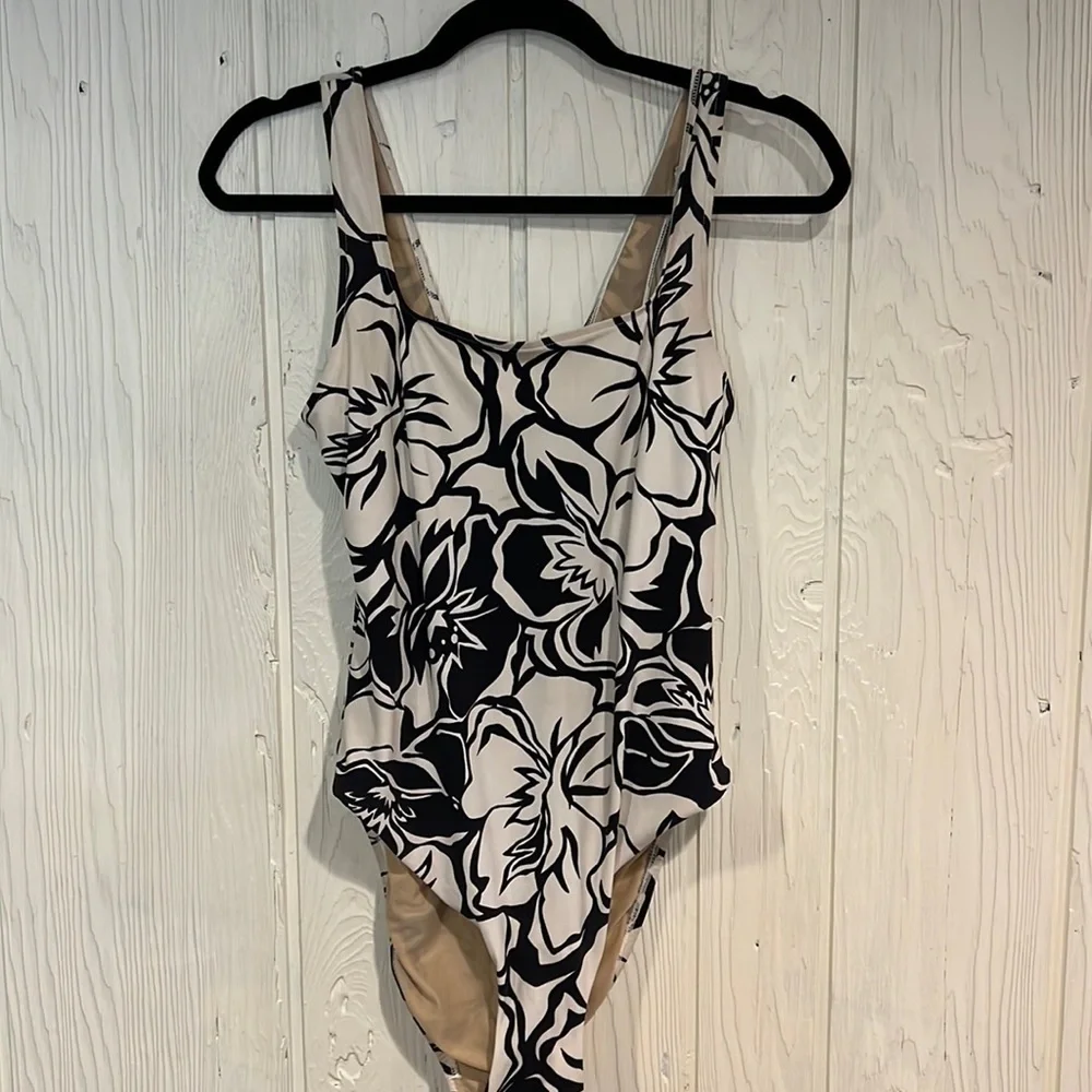 VICTORIA’S Secret Swimsuit, Size 12